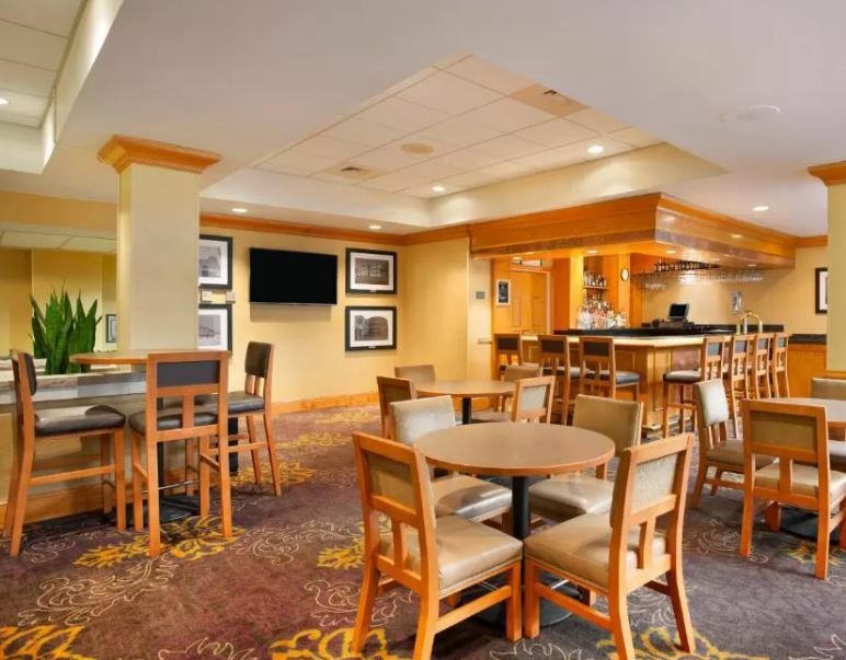 Embassy Suites By Hilton Greensboro Airport Buitenkant foto